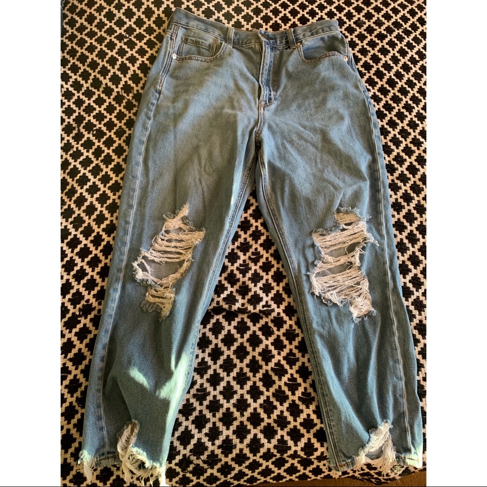 American eagle MOM jeans size 8
